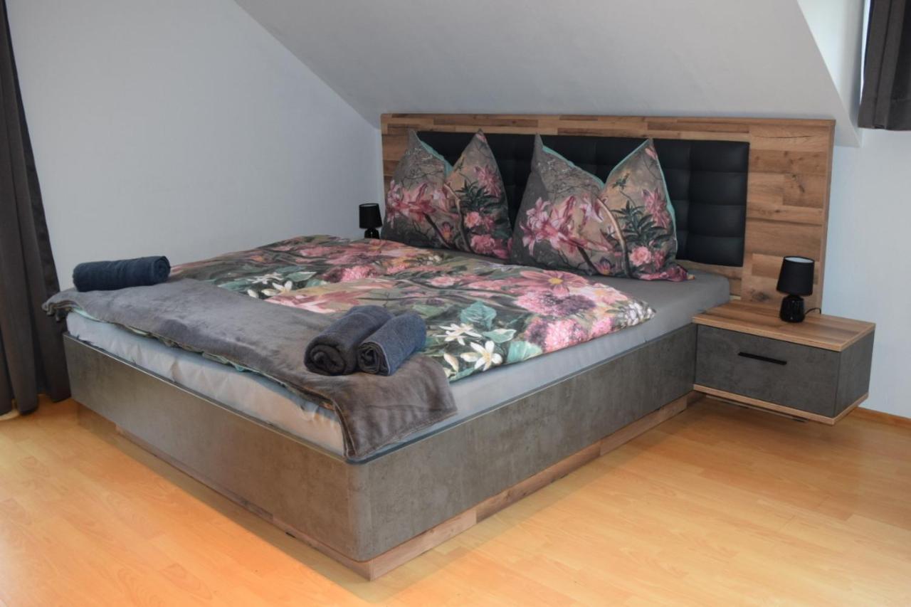 Ferienwohnung Familie Pichler Neumarkt in Steiermark Exteriör bild